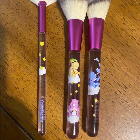Care Bears makeup brush set and makeup bag - Picture 2 of 6